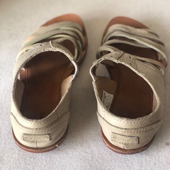 Sorel Lake shoe 7 light grey and tan - Picture 4 of 8